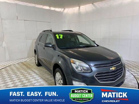 Used 2017 Chevrolet Equinox LT FWD image 1