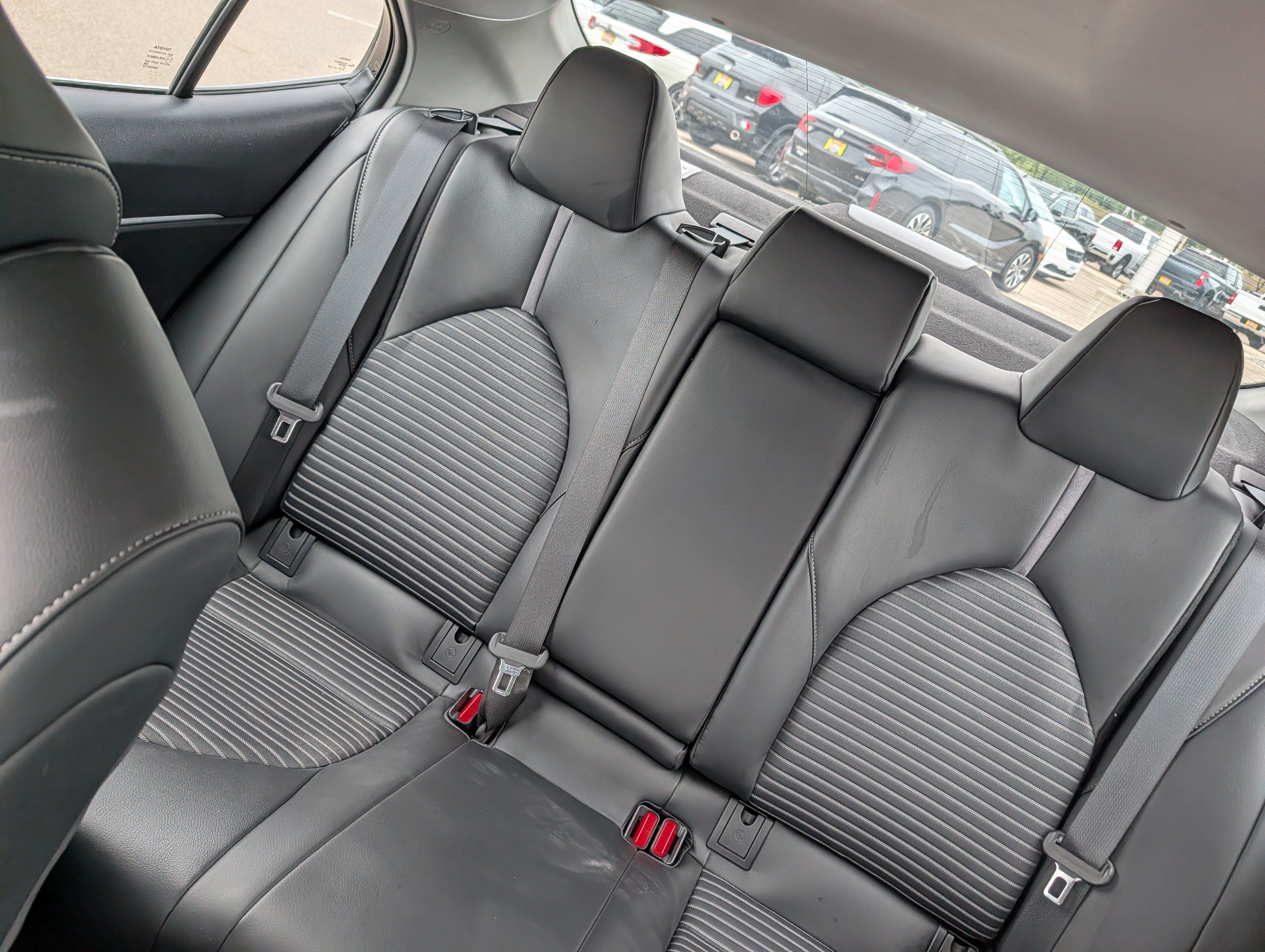 Used 2023 Toyota Camry SE FWD image 12