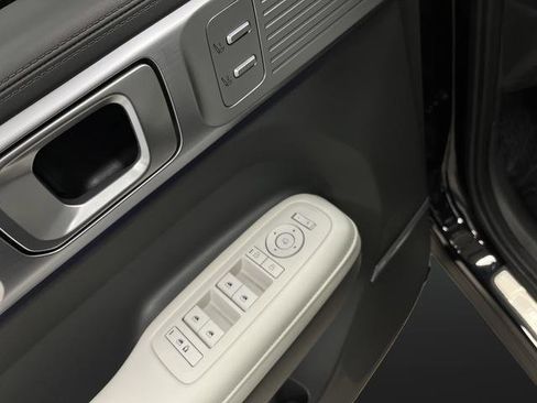 Used 2025 Hyundai Santa Fe Calligraphy image 31