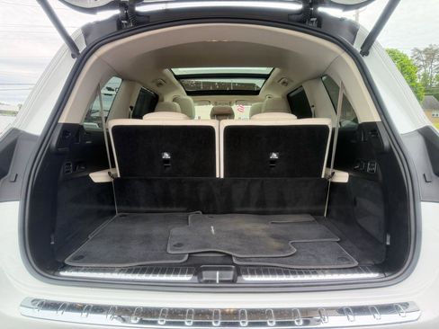 Used 2021 Mercedes-Benz GLS 450 4MATIC image 32