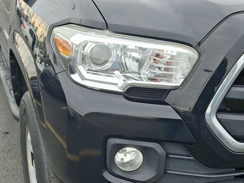 Used 2019 Toyota Tacoma SR5 image 9