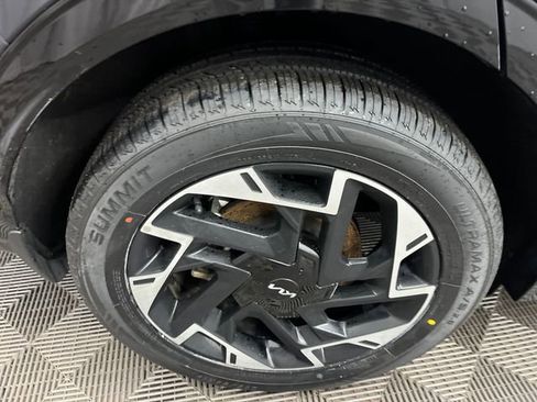 Certified 2024 Kia Sportage SX image 29