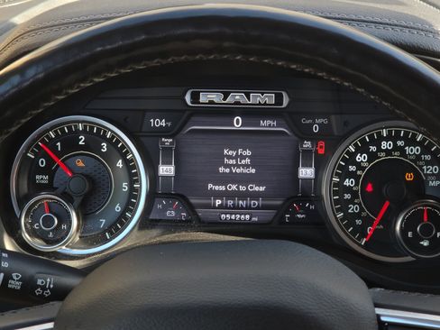Used 2019 RAM 1500 Laramie AWD/4WD image 22