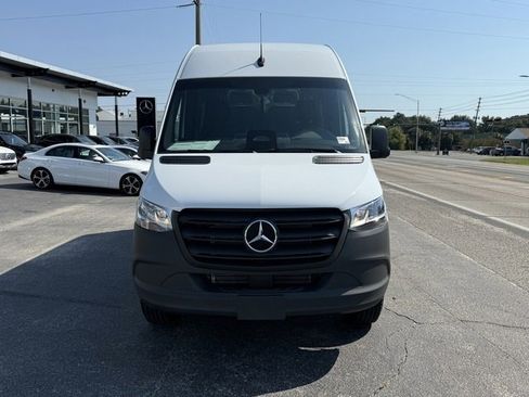 New 2025 Mercedes-Benz Sprinter 2500 image 16