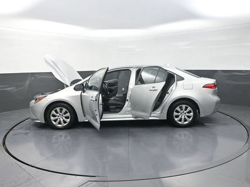 Used 2024 Toyota Corolla LE FWD image 42