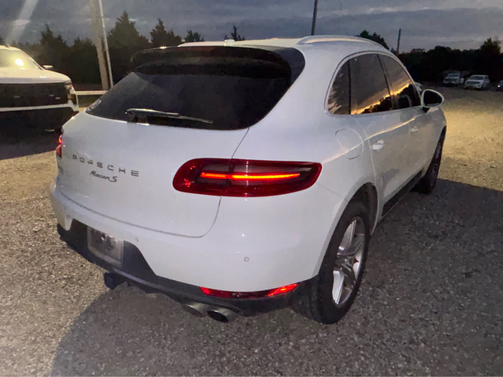 Used 2018 Porsche Macan S AWD/4WD image 9
