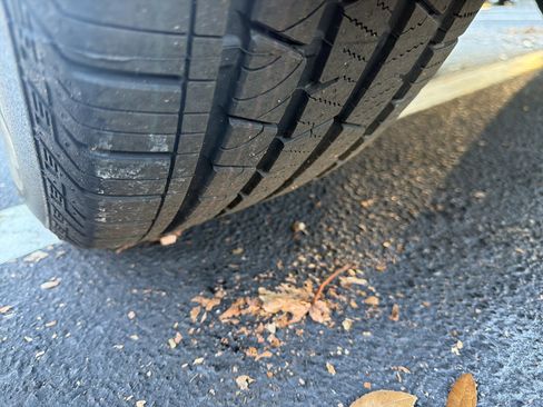 Certified 2023 Volvo XC60 B5 Plus w/ Climate Package image 12