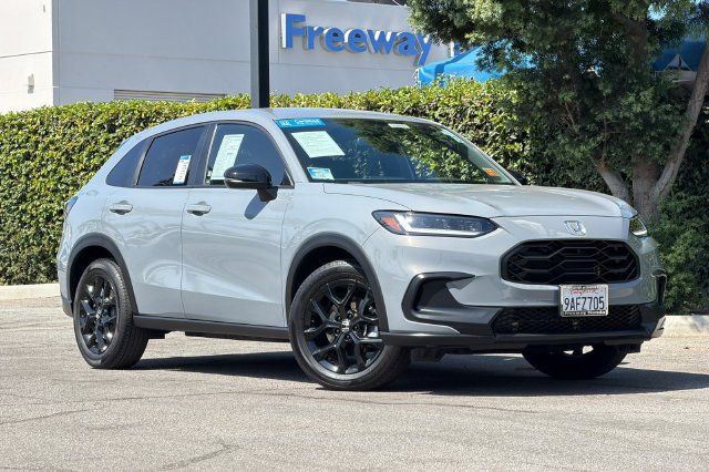Certified 2024 Honda HR-V Sport image 2