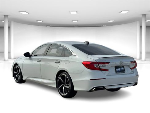 Used 2022 Honda Accord Sport image 3