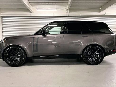 New 2026 Land Rover Range Rover SE AWD/4WD image 3
