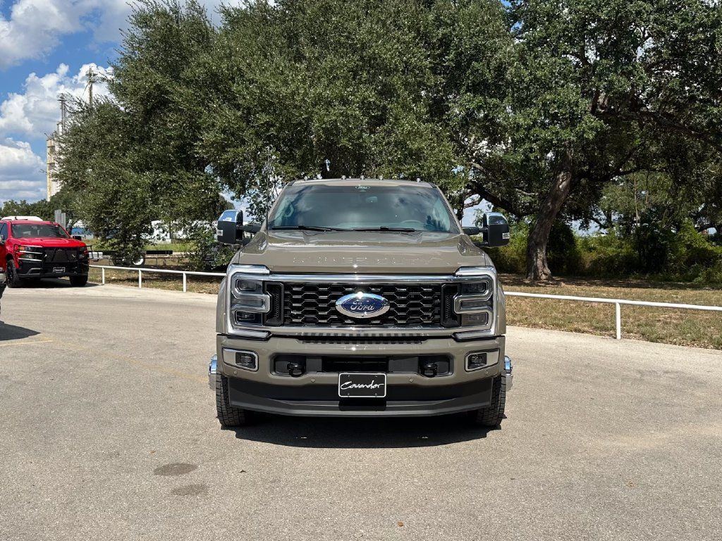 Used 2026 Ford F450 Platinum w/ Platinum Plus Package AWD/4WD image 2