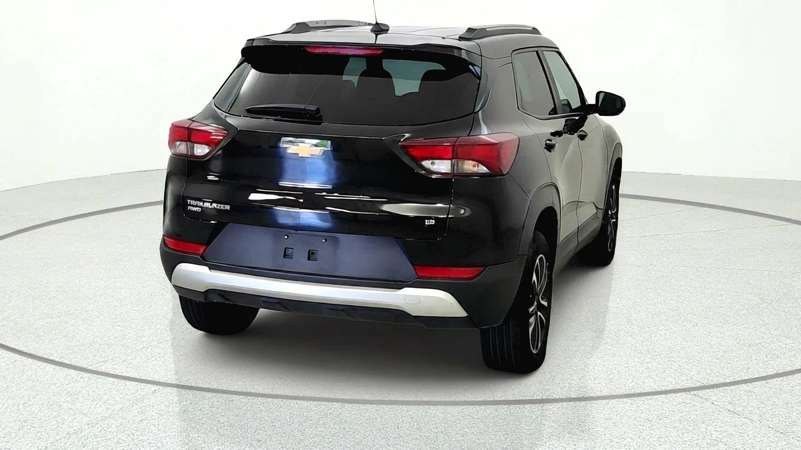Used 2025 Chevrolet TrailBlazer LT AWD/4WD image 5