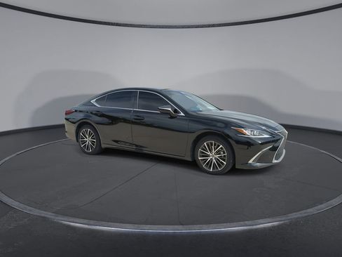 Used 2024 Lexus ES 250 w/ Premium Package AWD/4WD image 2