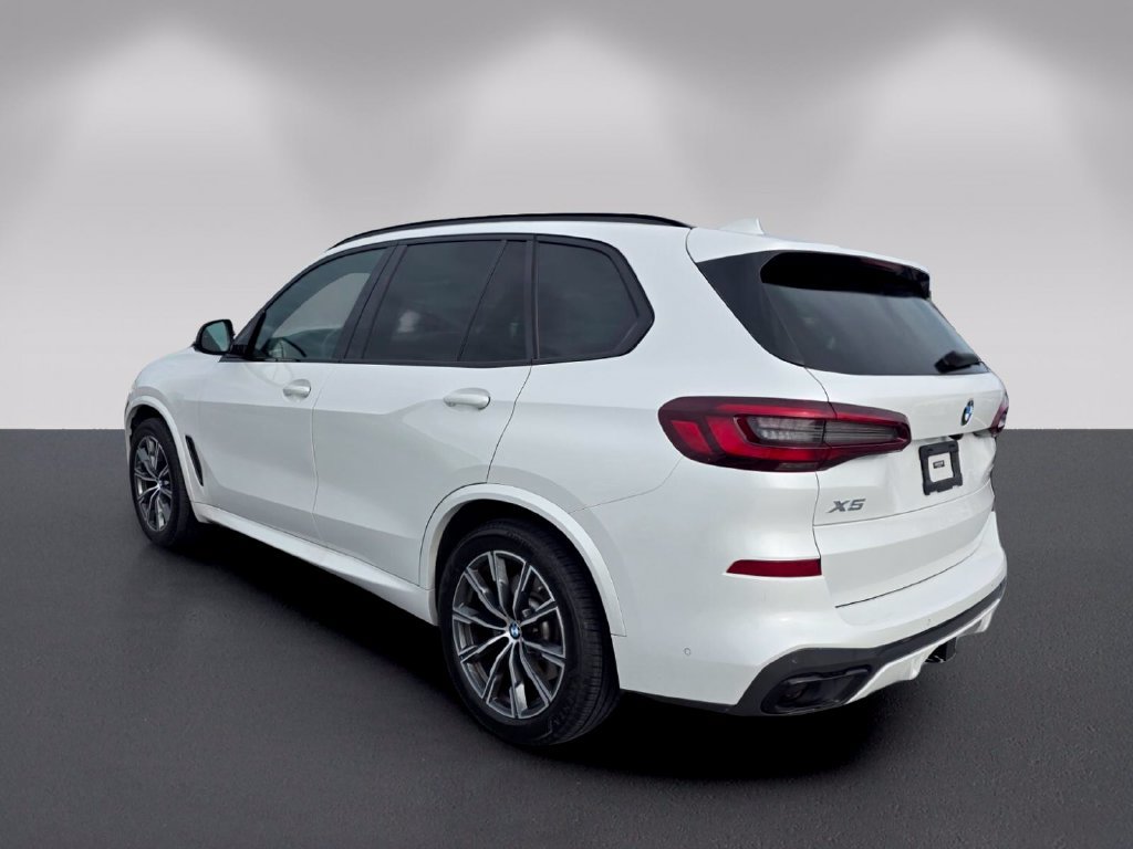 Certified 2021 BMW X5 xDrive40i w/ M Sport Package AWD/4WD image 6