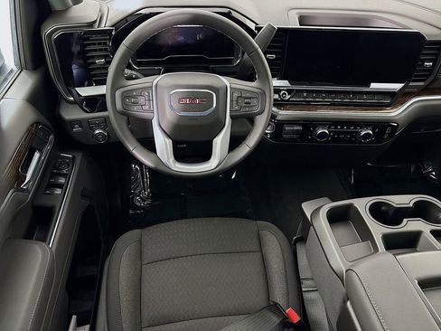 New 2025 GMC Sierra 2500 SLE w/ SLE Value Package; image 21