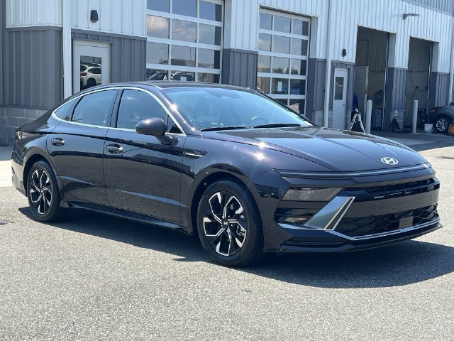 Used 2025 Hyundai Sonata SEL AWD/4WD image 15