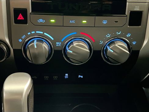 Used 2021 Toyota Tundra SR5 AWD/4WD image 11