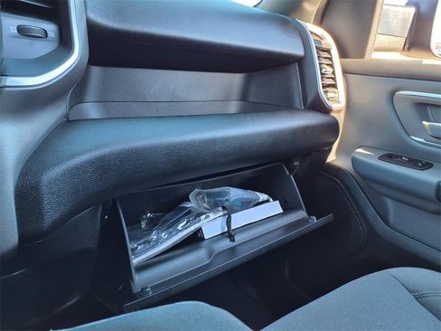 Used 2021 RAM 1500 Big Horn image 30