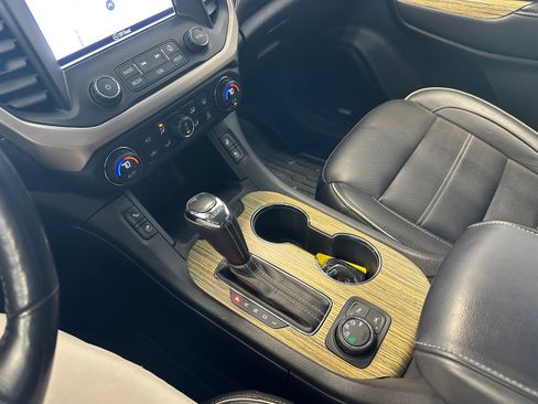 Used 2019 GMC Acadia Denali AWD/4WD image 20