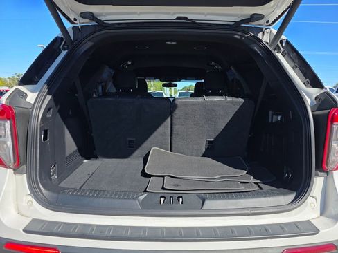 Used 2022 Ford Explorer ST w/ Equipment Group 401A image 16