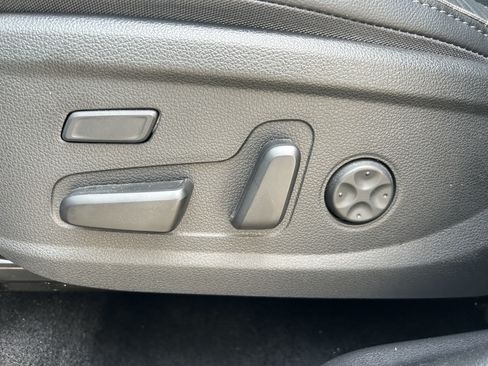 Used 2022 Hyundai Santa Fe Limited AWD/4WD image 16