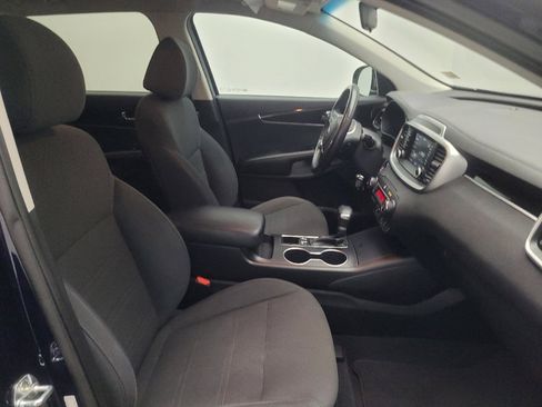 Used 2020 Kia Sorento S FWD image 21