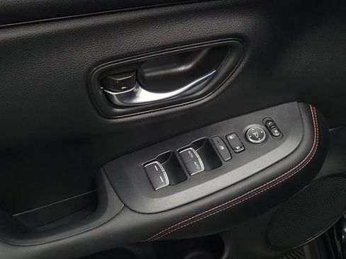 Certified 2025 Honda HR-V Sport image 23