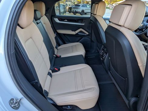 New 2026 Porsche Cayenne Coupe image 24
