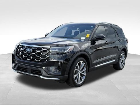 Used 2025 Ford Explorer Platinum RWD image 1