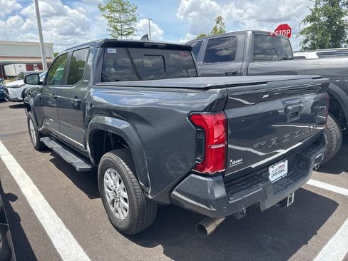 Used 2024 Toyota Tacoma SR5 w/ SR5 Upgrade Package RWD image 6