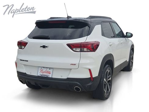 Used 2021 Chevrolet TrailBlazer RS w/ Sun and Liftgate Package FWD image 5