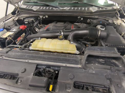 Used 2019 Ford F150 Raptor w/ Equipment Group 802A Luxury image 23