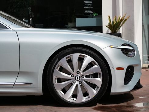 New 2026 Bentley Continental GTC AWD/4WD image 6