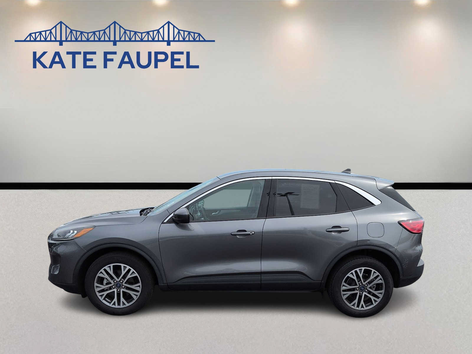 Used 2022 Ford Escape SEL AWD/4WD image 4