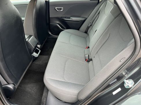 Used 2025 Kia K4 LXS image 23