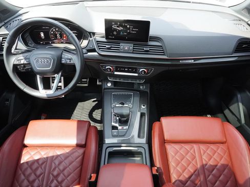 Used 2018 Audi SQ5 Prestige w/ Prestige Package AWD/4WD image 9