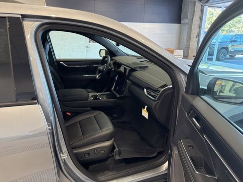 New 2026 GMC Acadia Elevation w/ Elevation Premium Package image 12