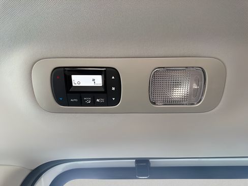 New 2026 Honda Odyssey Touring image 34