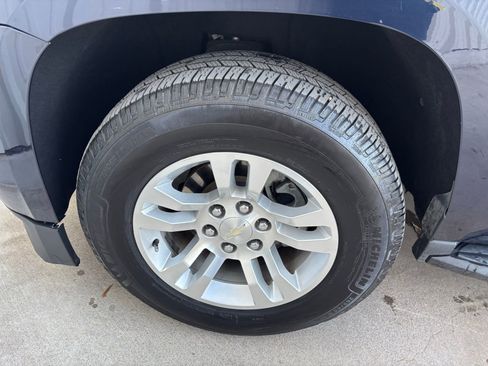 Used 2019 Chevrolet Tahoe LT image 8