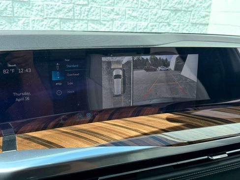 New 2026 Cadillac Escalade Platinum Sport w/ LPO, ONYX Package AWD/4WD image 21