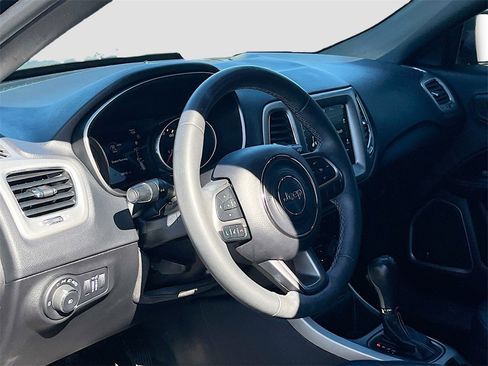 Used 2021 Jeep Compass 80th Special Edition w/ Sun and Sound Group image 9