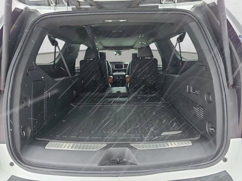 Used 2024 GMC Yukon XL Denali Ultimate image 14