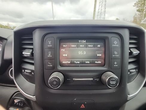 Certified 2022 RAM 1500 Big Horn image 4