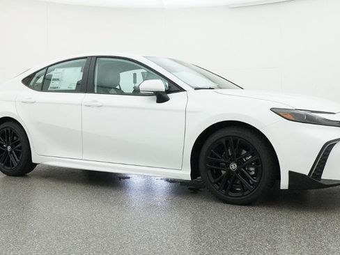 New 2026 Toyota Camry SE FWD image 40