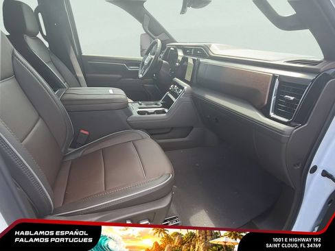 New 2026 GMC Sierra 2500 Denali w/ Denali Reserve Package AWD/4WD image 36