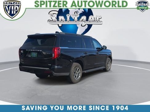 Used 2025 Ford Expedition Max Active AWD/4WD image 2