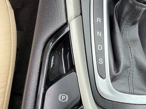 Used 2015 Ford Fusion SE w/ Equipment Group 202A FWD image 32