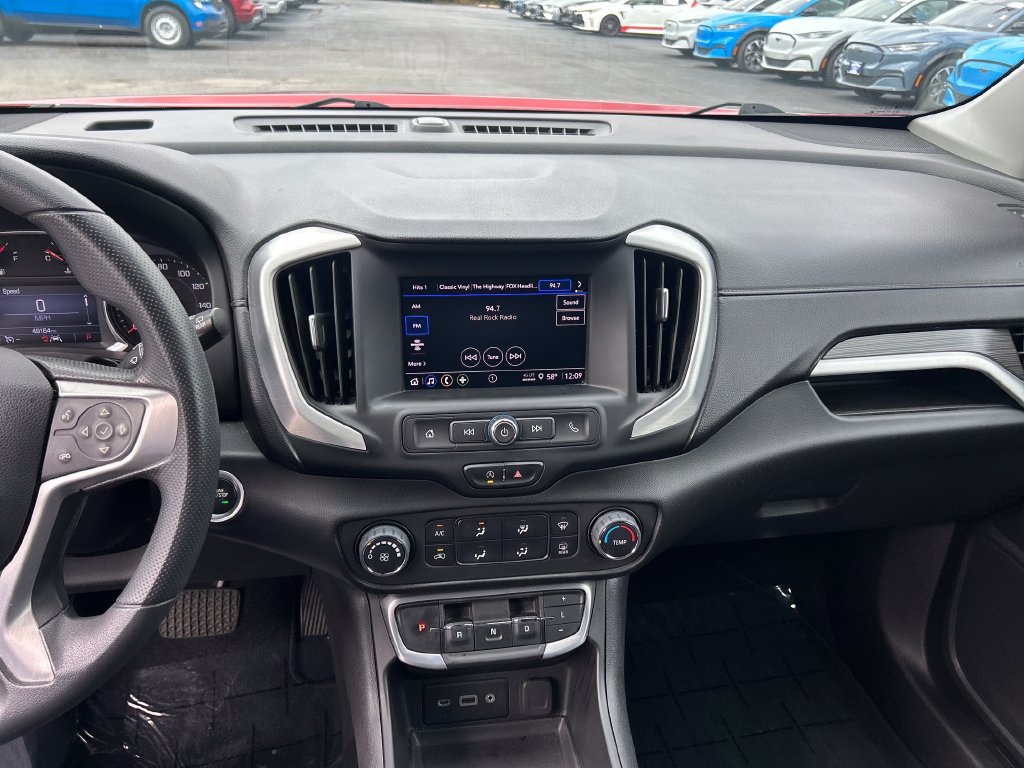 Used 2022 GMC Terrain SLE FWD image 21