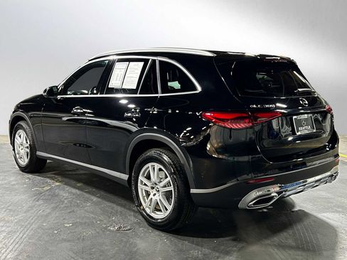 Used 2025 Mercedes-Benz GLC 300 4MATIC image 5