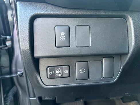 Used 2023 Toyota Tacoma SR AWD/4WD image 24